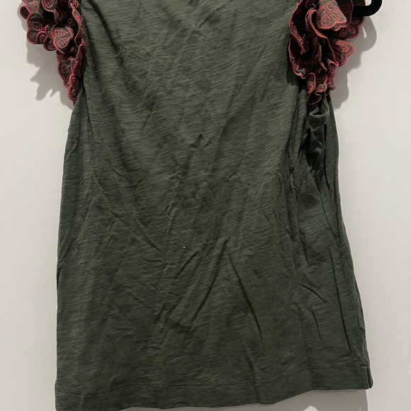 🆕 🌸 NWT Democracy Embroidered Ruffle Sleeve Knit Top – Size Small 🌸 - Picture 7 of 12